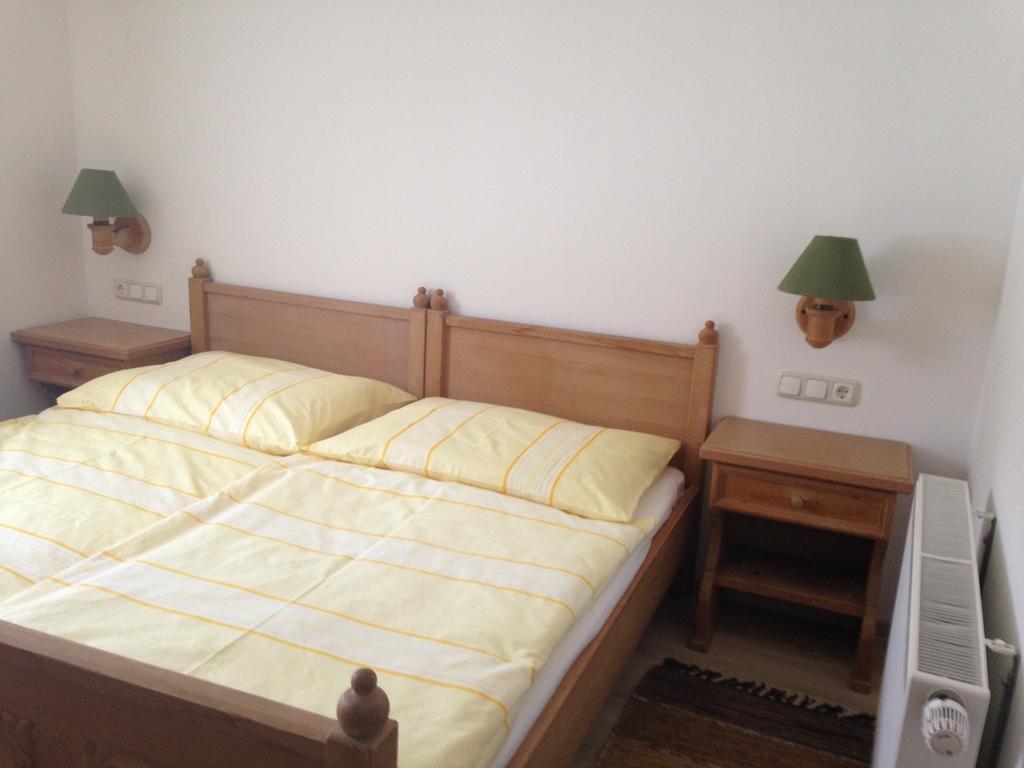 Haus Julia Apartment มึลบาค อัม โฮคเคอนิก ภายนอก รูปภาพ