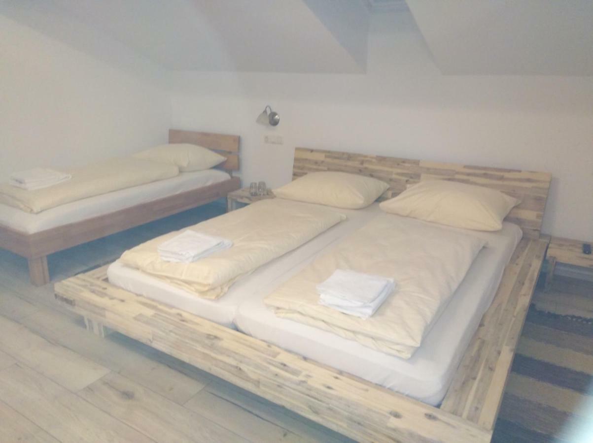 Haus Julia Apartment มึลบาค อัม โฮคเคอนิก ภายนอก รูปภาพ