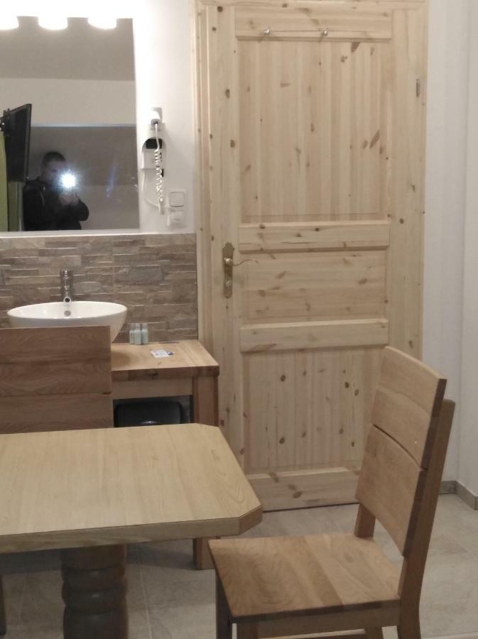 Haus Julia Apartment มึลบาค อัม โฮคเคอนิก ภายนอก รูปภาพ